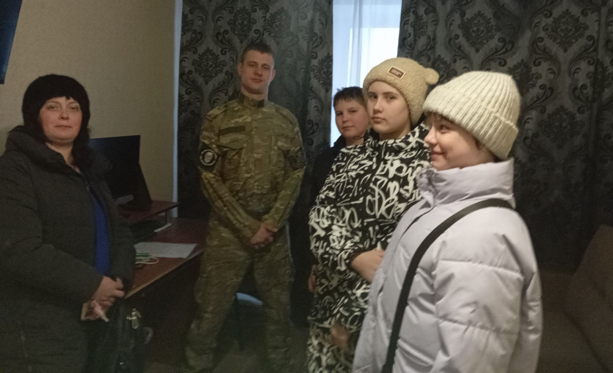 Постер к социальной практике: Теплые слова для героев.