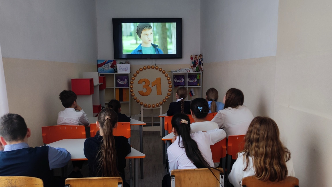 Постер к социальной практике: Помощники