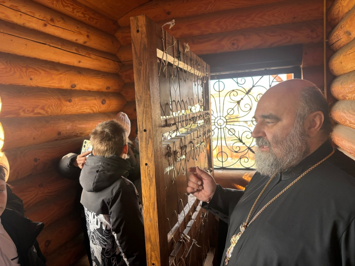 Постер к социальной практике: Духовенство