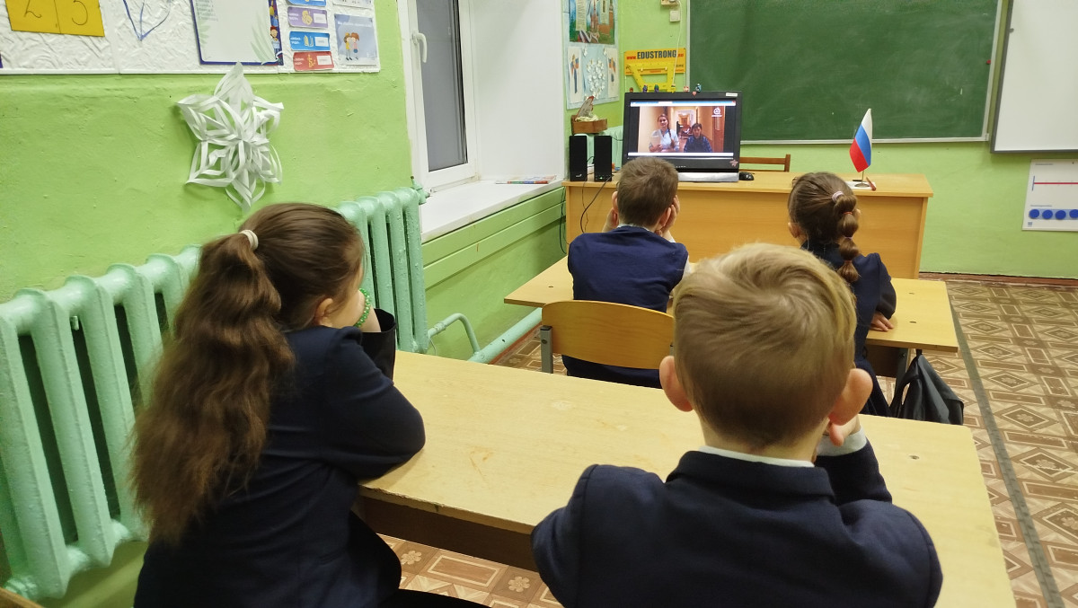 Постер к социальной практике: Просмотр фильма