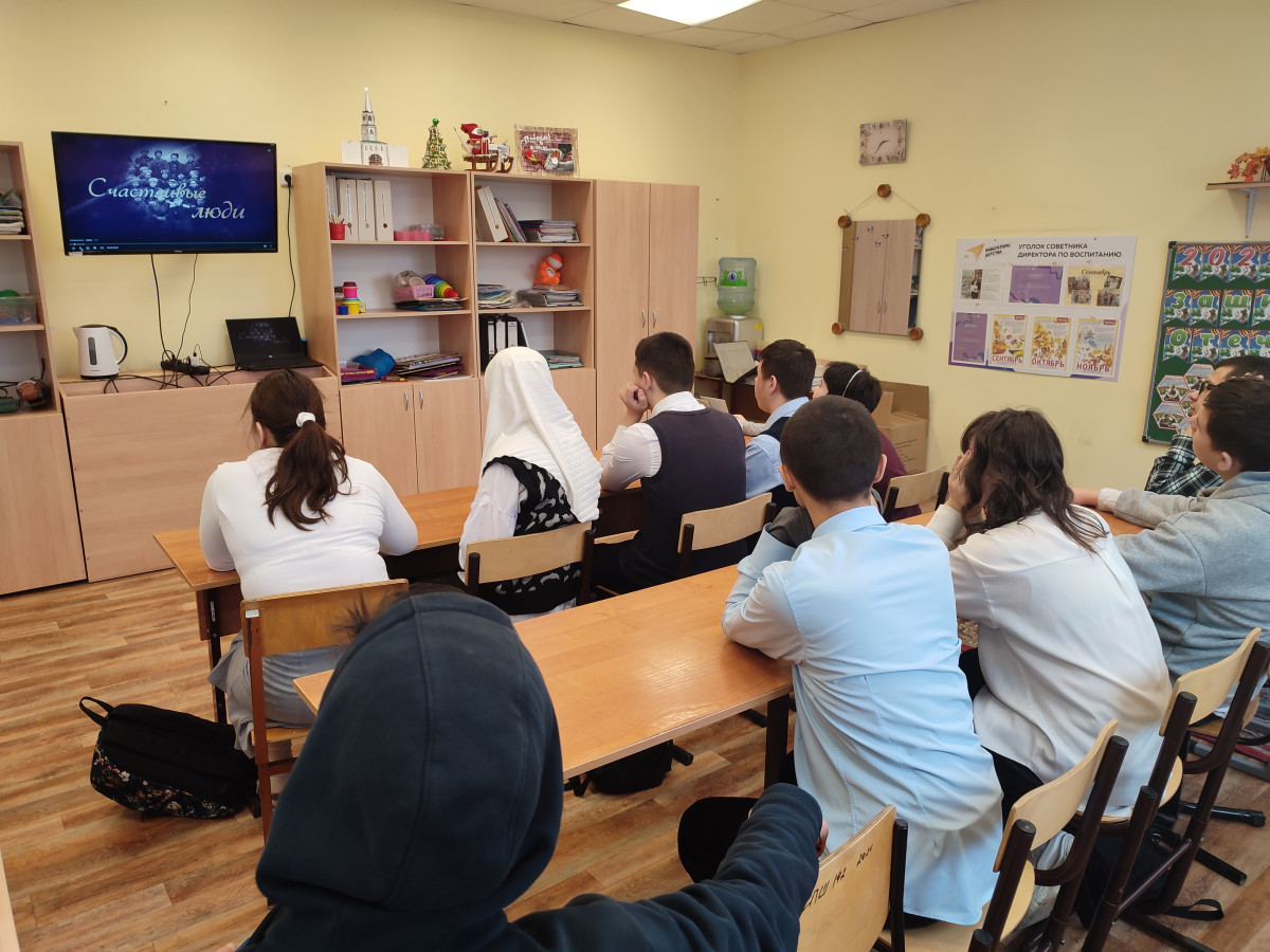 Постер к социальной практике: Стенгазета СВО