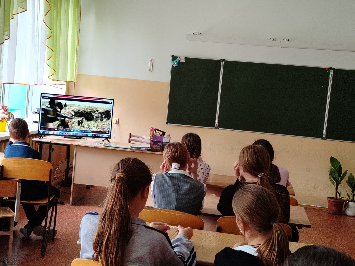 Постер к социальной практике: Память поколений - это и есть живая история народа