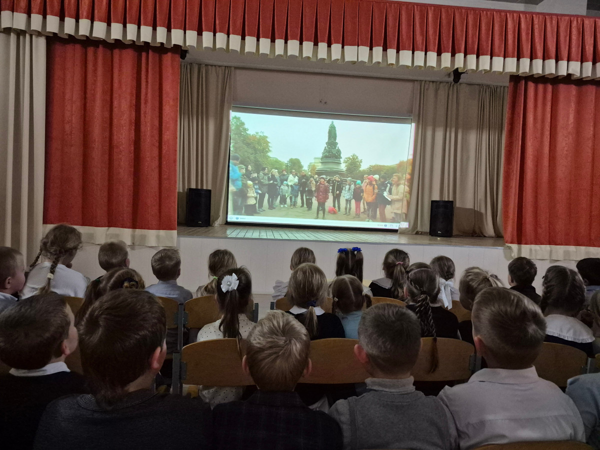 Постер к социальной практике: Дари добро!