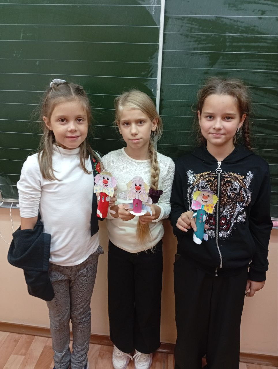 Постер к социальной практике: "Давайте жить дружно!"
