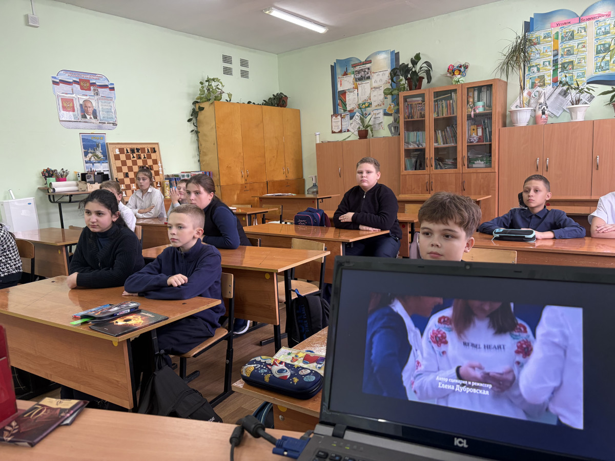 Постер к социальной практике: «Поможем братьям нашим меньшим»