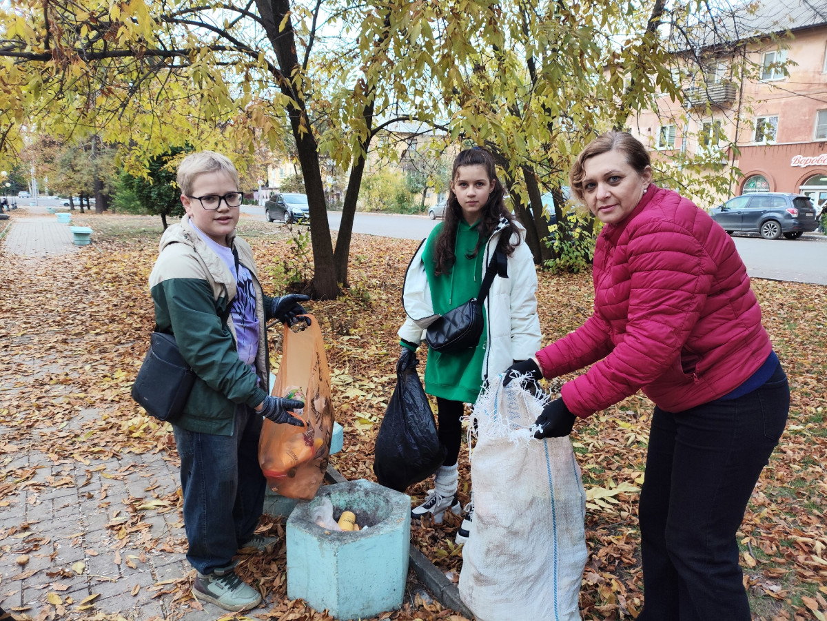 Постер к социальной практике: созидательный труд