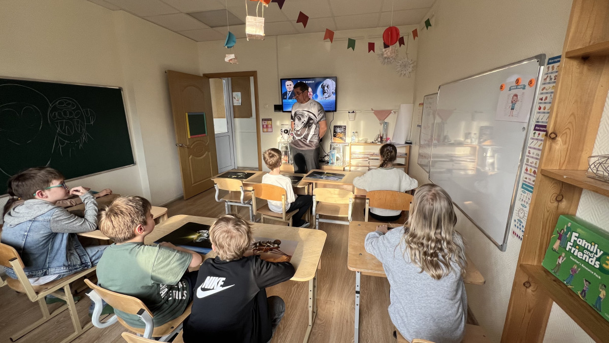 Постер к социальной практике: Мечта о космосе стала реальностью