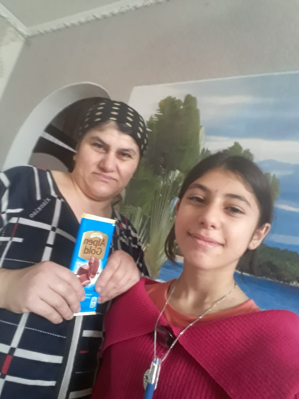 Постер к социальной практике: Помощь - это счастье
