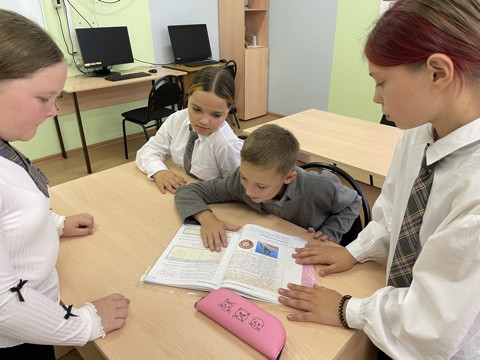 Постер к социальной практике: помощь учителю