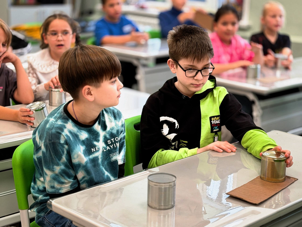 Постер к социальной практике: Свет и тепло для солдата.