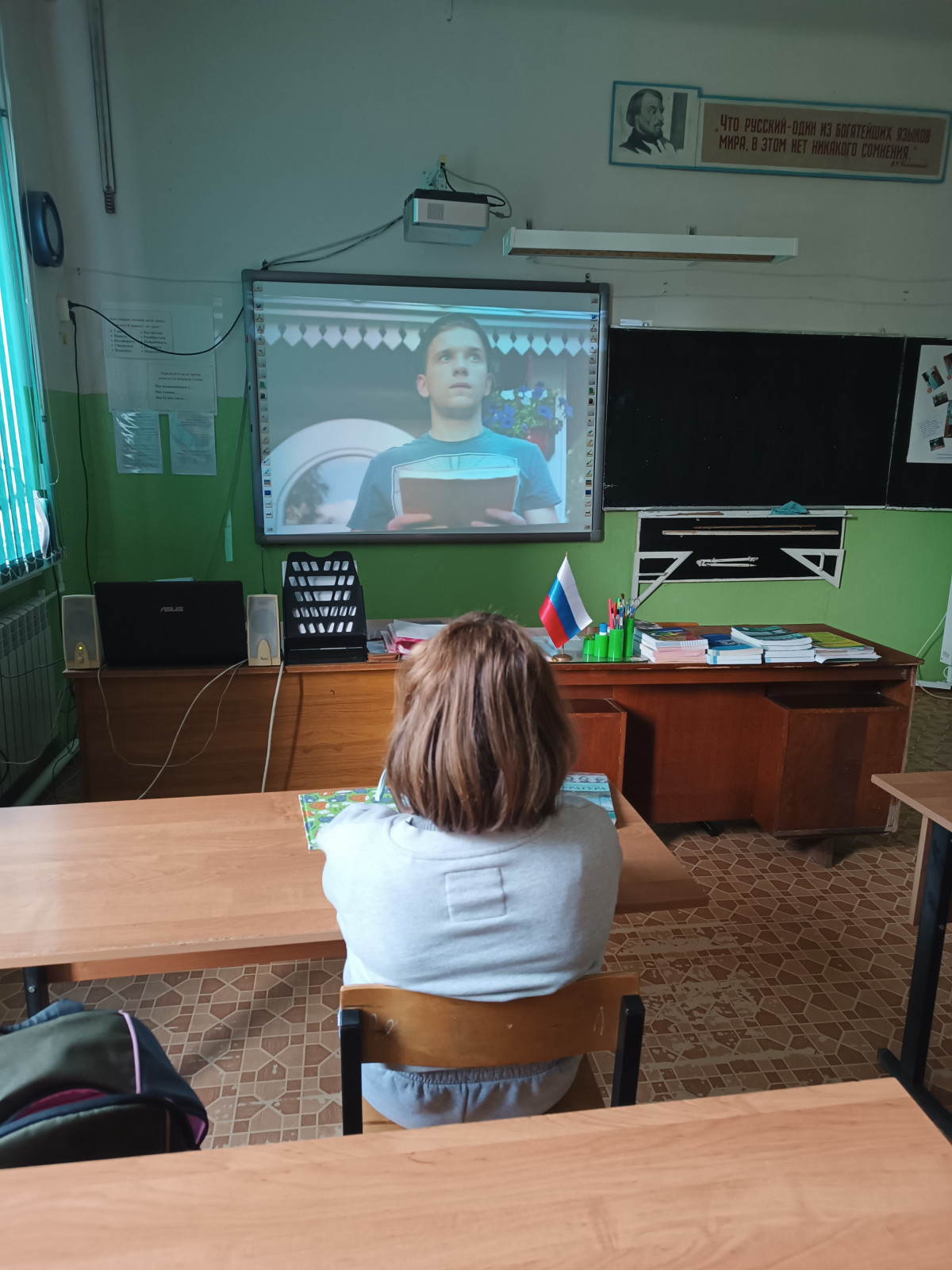 Постер к социальной практике: Экологическая акция "Украсим школу цветами"