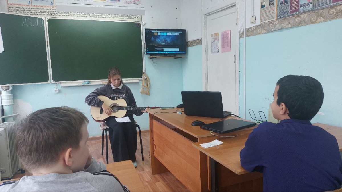 Постер к социальной практике: "Всё мы разные ,но все мы равны"