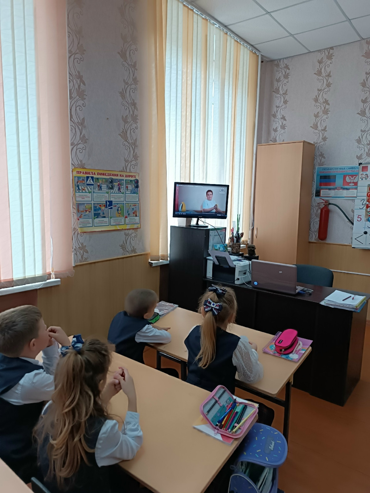 Постер к социальной практике: Добрые дела в 1 - Б классе