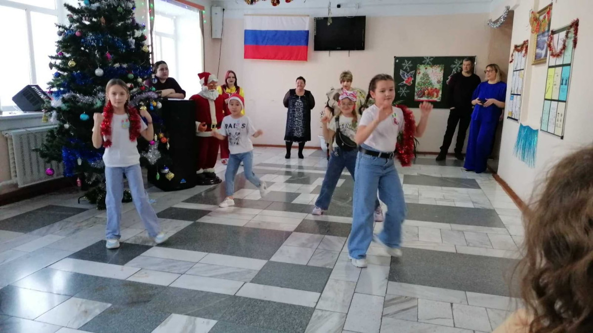 Постер к социальной практике: Веселый Новый год!