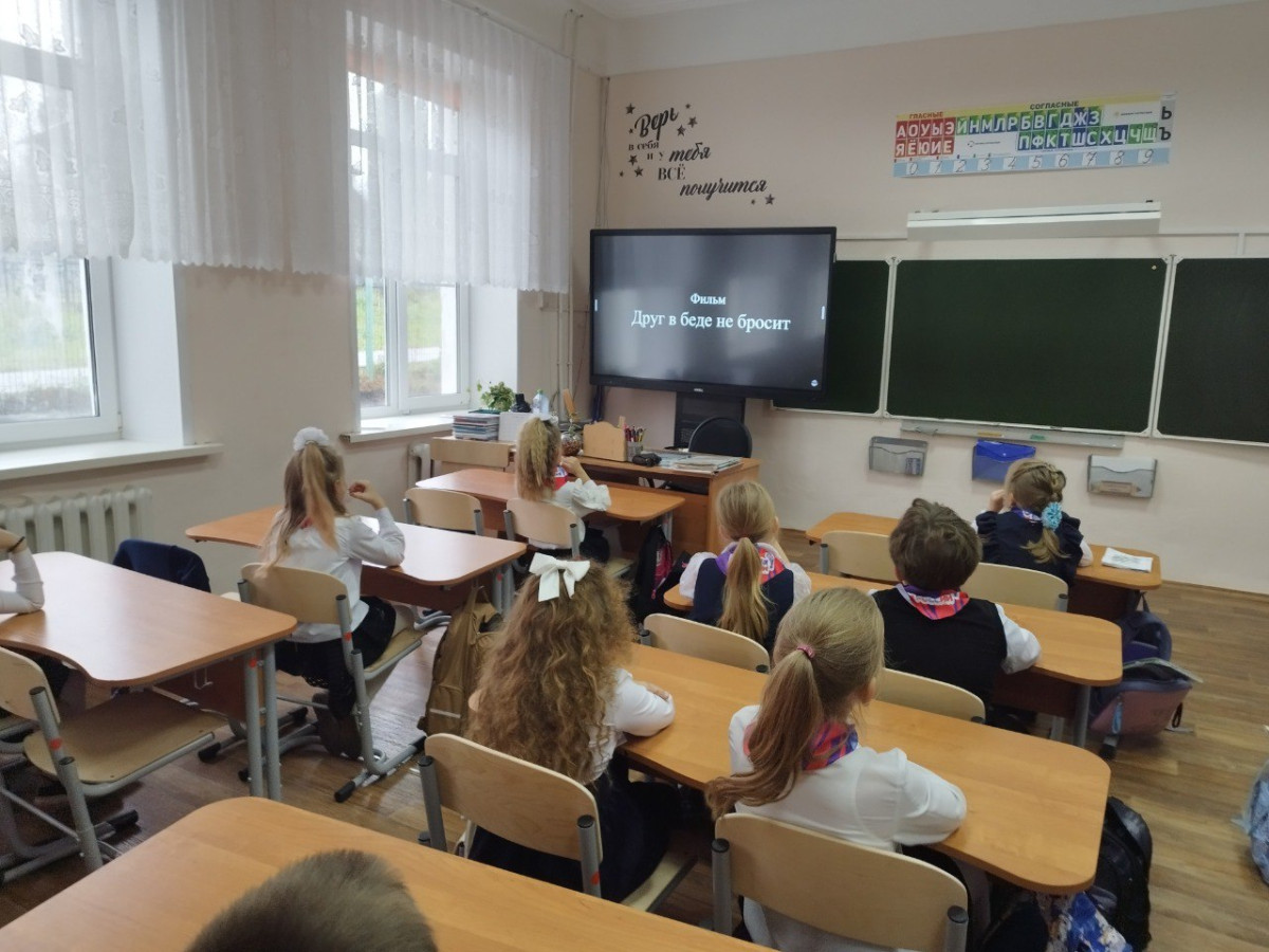 Постер к социальной практике: Волшебный чемоданчик творца