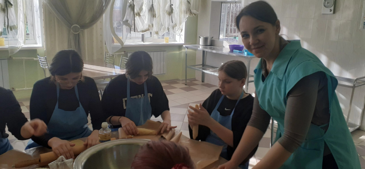 Постер к социальной практике: Счастливые булочки
