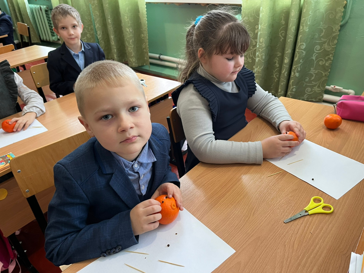 Постер к социальной практике: духовно-нравственное воспитание, зависть и радость два противоположных качества человекаи