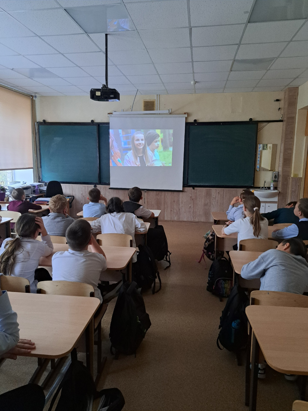 Постер к социальной практике: Коллектив - это сила