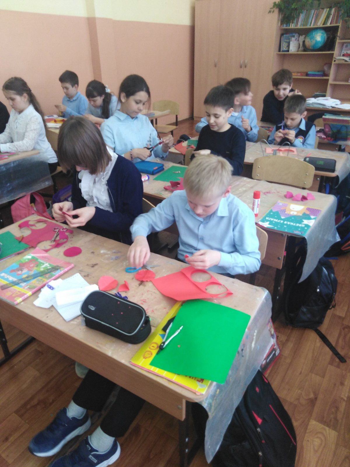 Постер к социальной практике: Алая гвоздика