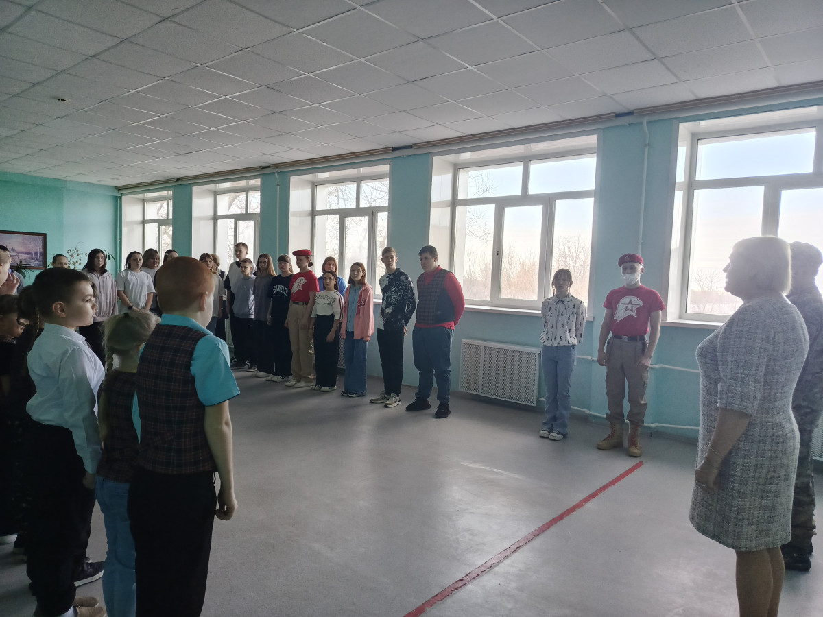 Постер к социальной практике: Встреча с участником СВО "Герои среди нас"