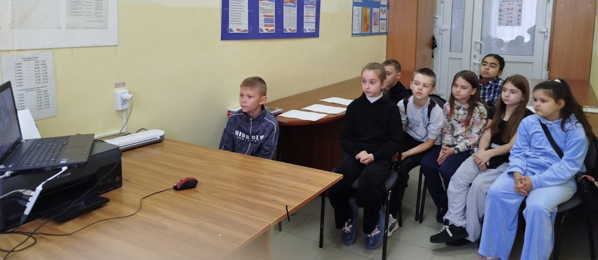 Постер к социальной практике: "ДЕНЬ БАБУШЕК И ДЕДУШЕК"