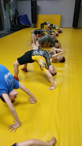 Постер к социальной практике: Быть честным с самим собой, мужественным и смелым.