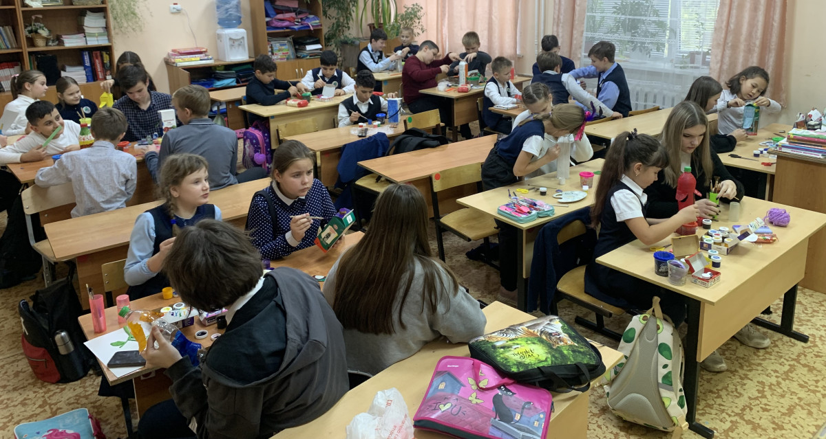 Постер к социальной практике: Акция под девизом "Делаем добро! Помогаем птицам!"