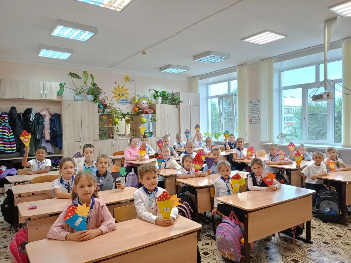 Постер к социальной практике: «Связь поколений: от доброго слова к доброму делу»