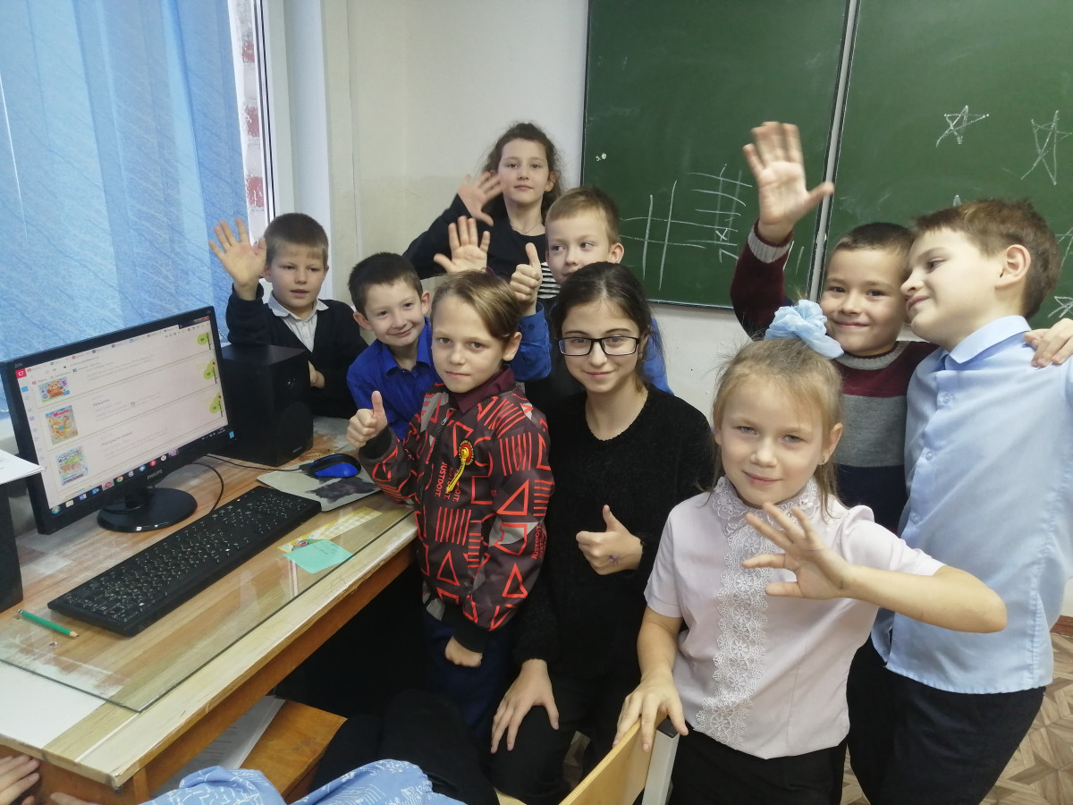 Постер к социальной практике: Давайте дарить радость!