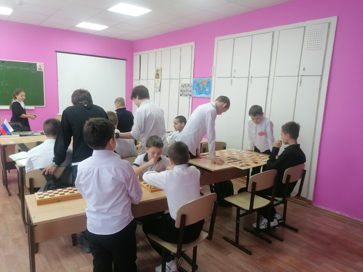 Постер к социальной практике: "Учимся дружить"