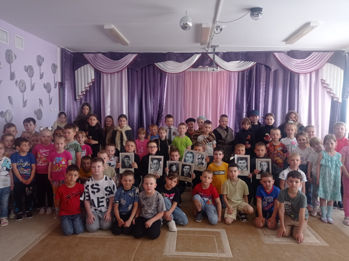Постер к социальной практике: Память жива!