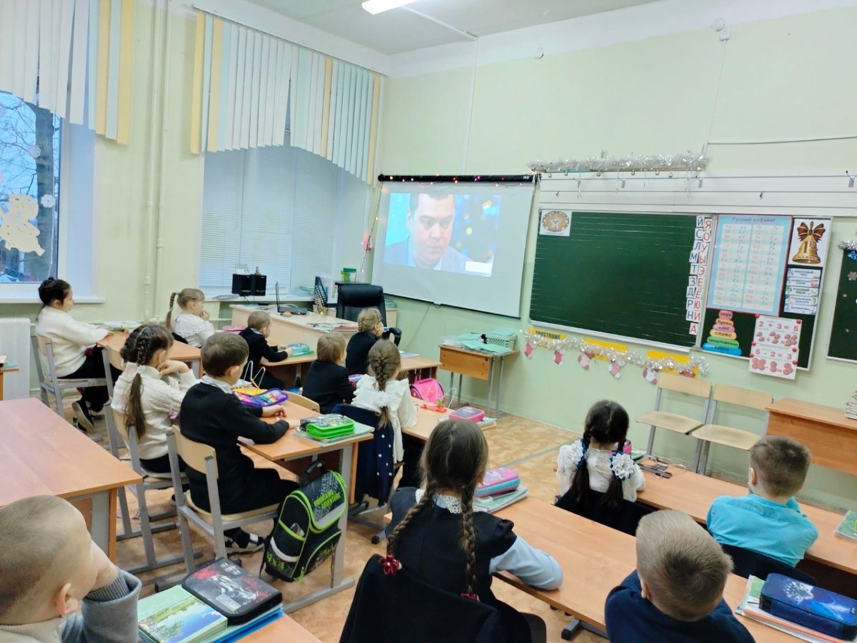 Постер к социальной практике: Новогодний подарок