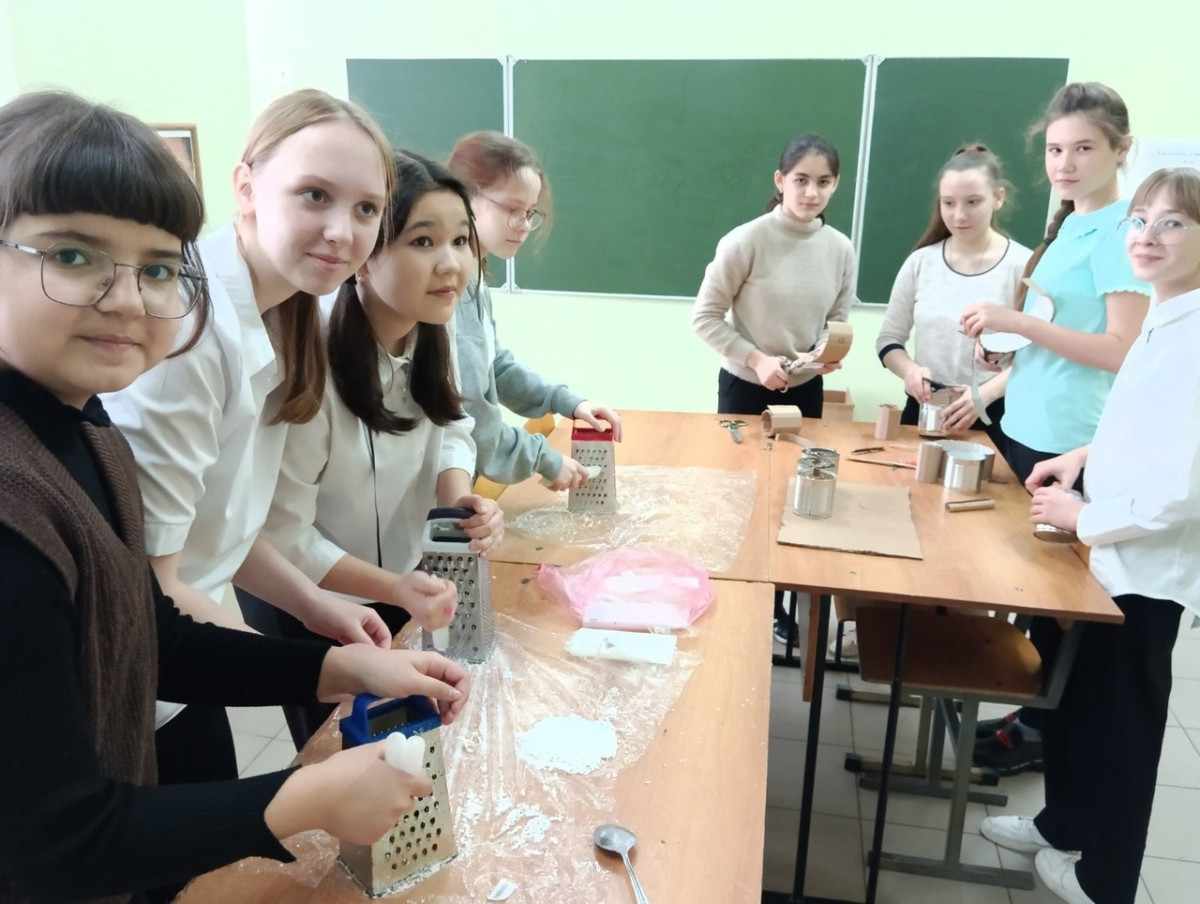 Постер к социальной практике: Своих не бросаем