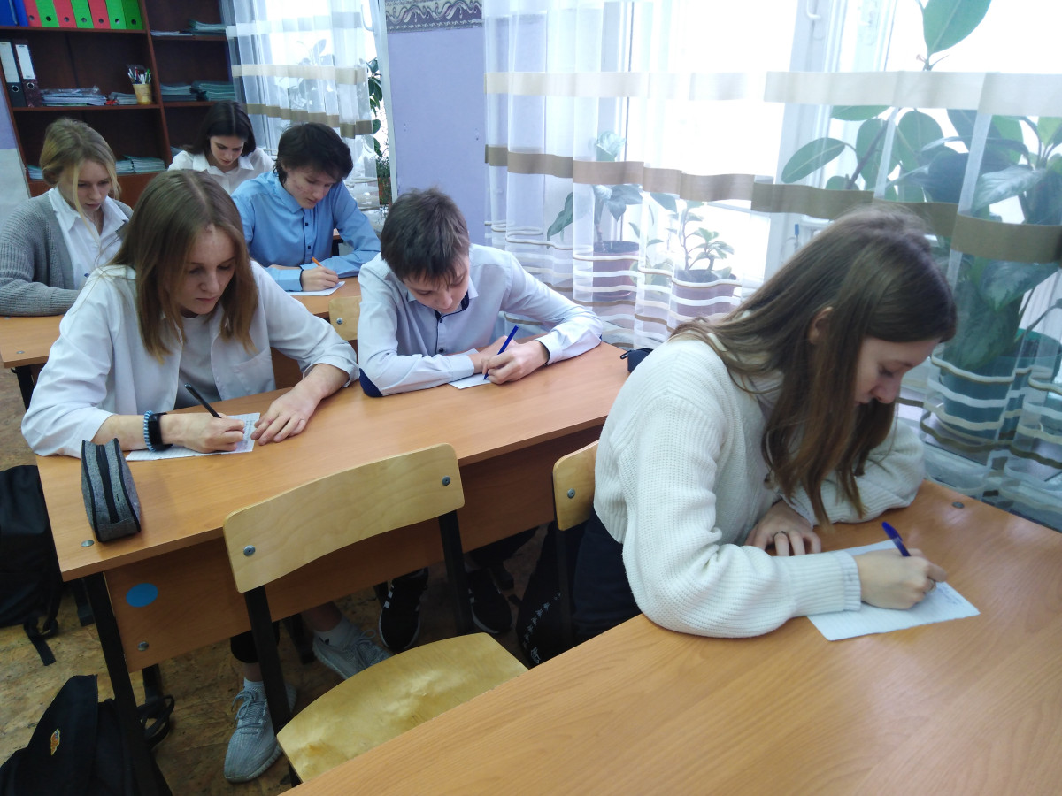 Постер к социальной практике: Нет в мире прекраснее чувства, чем ощущение, что ты сделал людям хоть каплю добра.