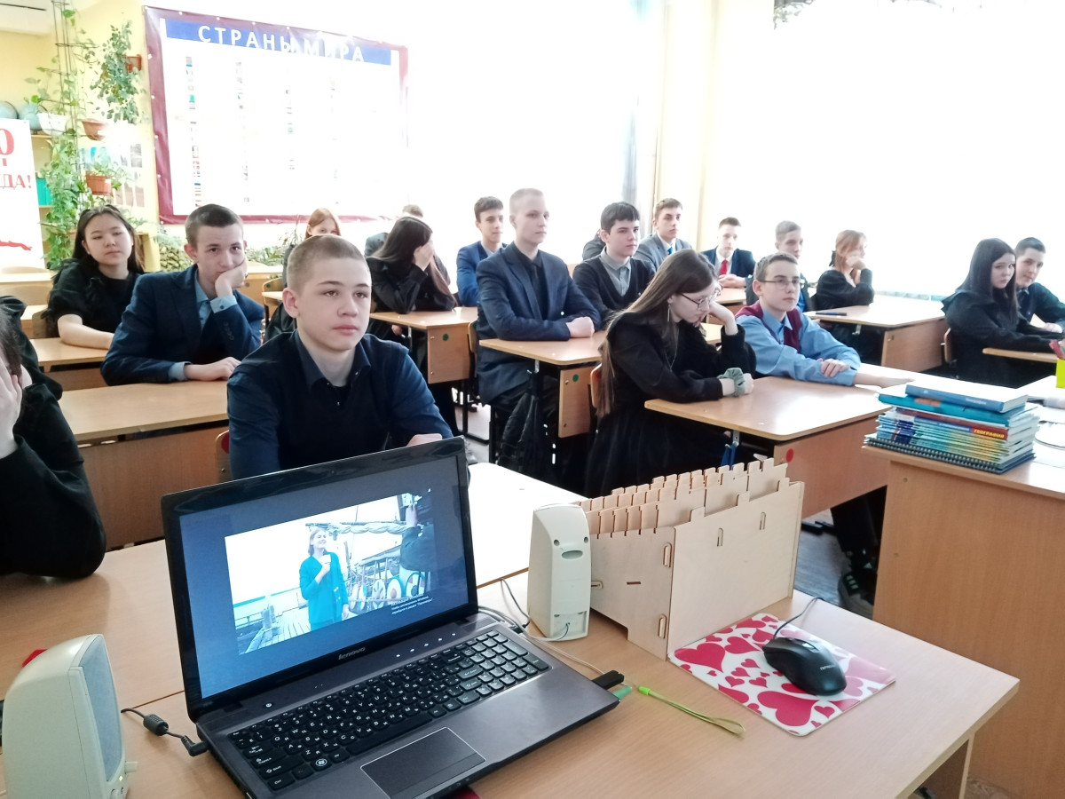 Постер к социальной практике: Пусть будет красивая наша школа.