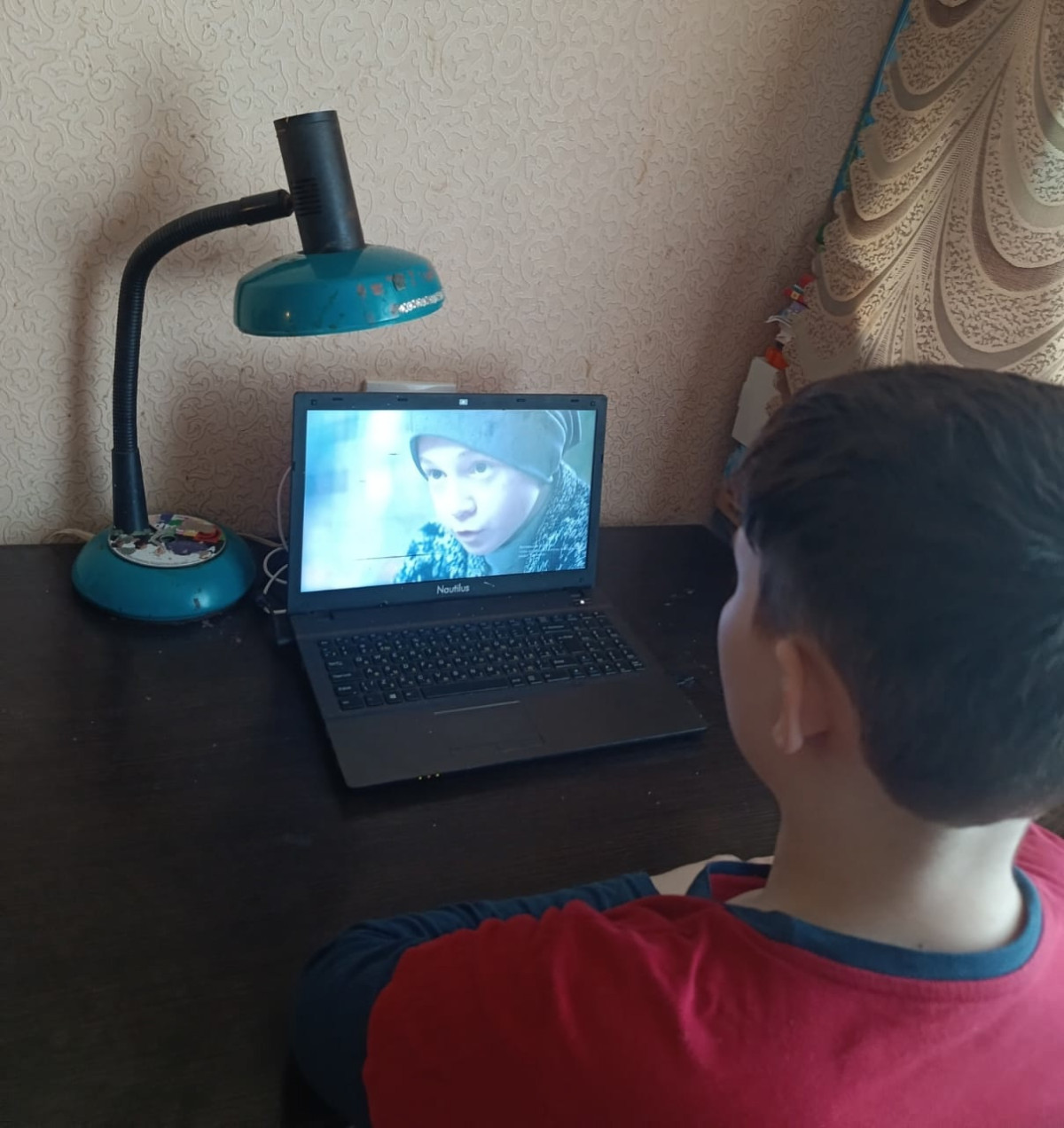 Постер к социальной практике: Наблюдательность и внимательность.