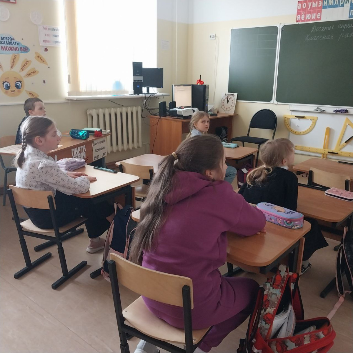 Постер к социальной практике: Акция "Памятники героям на карте Карелии"