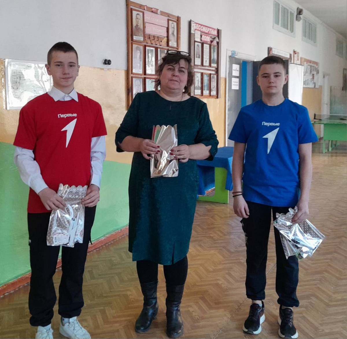 Постер к социальной практике: Добрыми будем, и мир добрее будет.