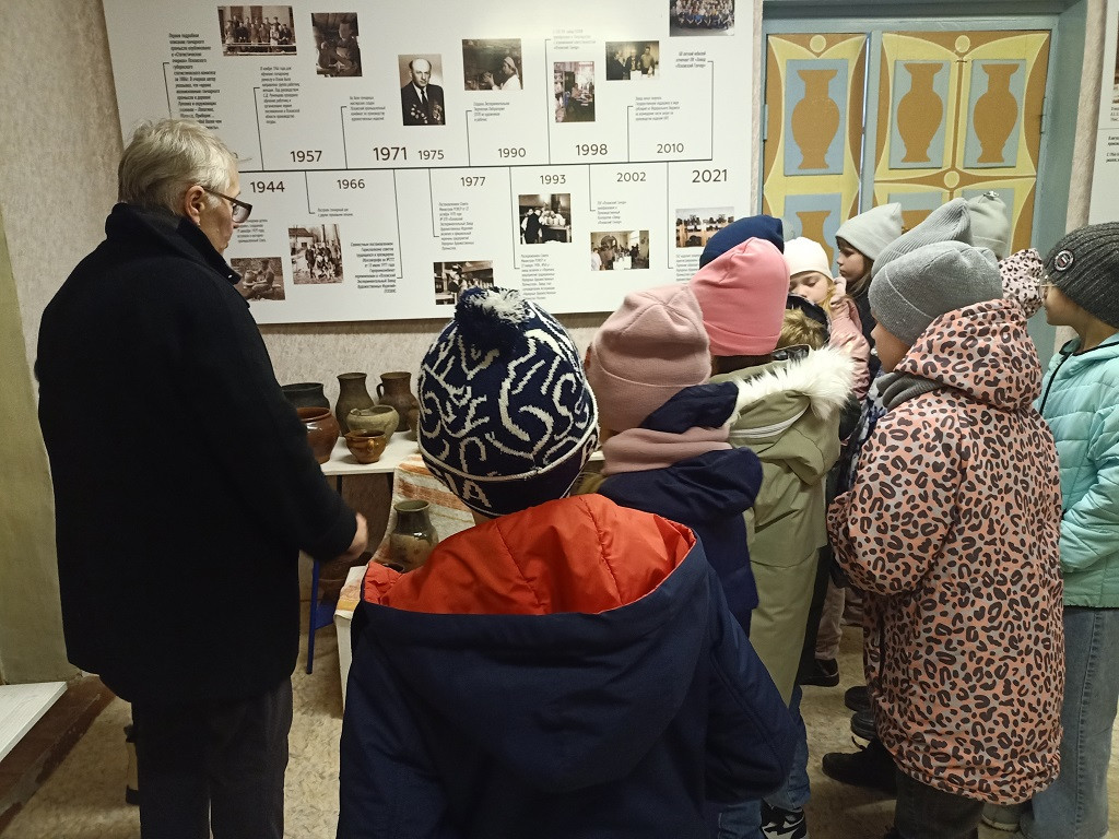 Постер к социальной практике: К истокам прошлого.