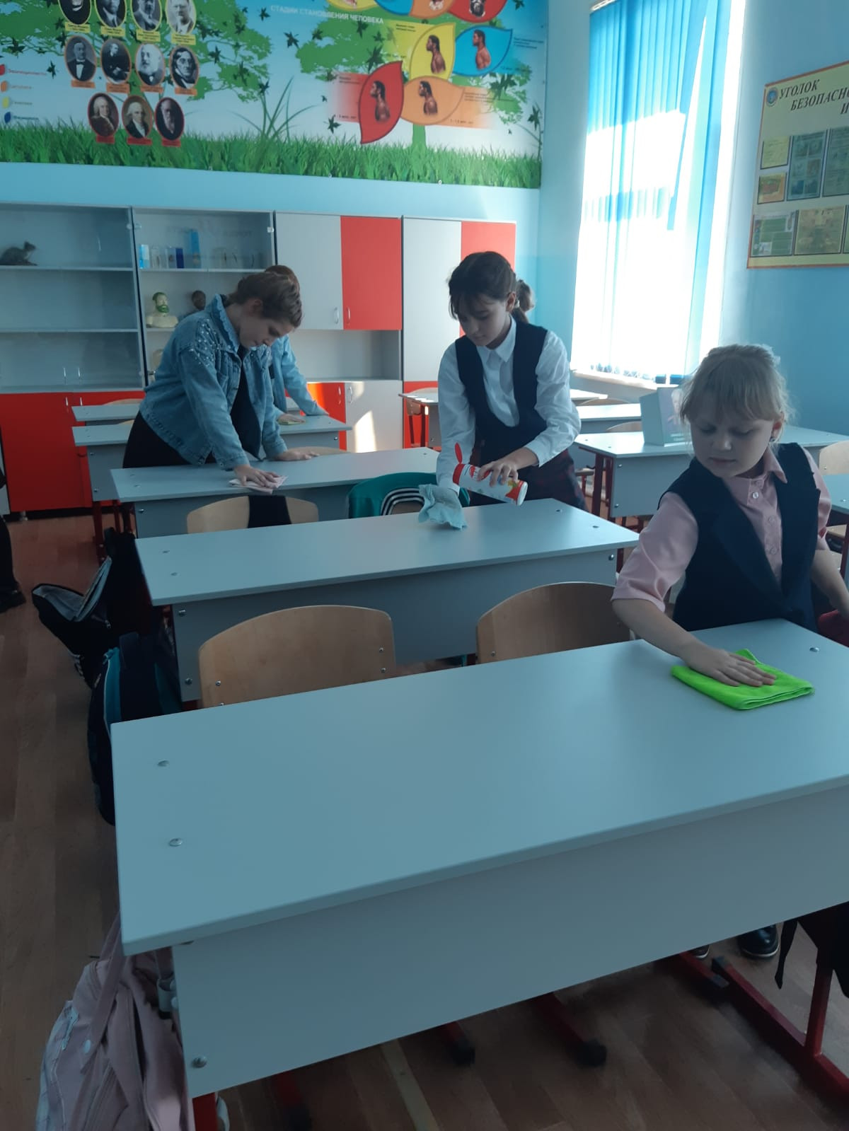 Постер к социальной практике: Делаем вместе