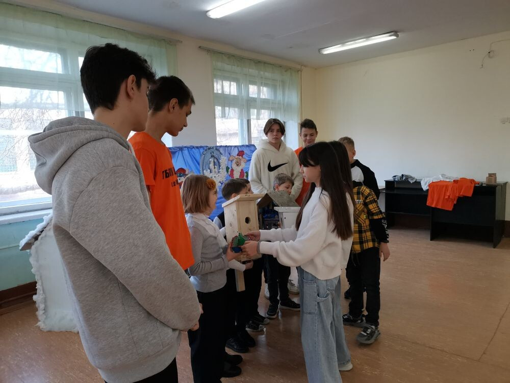 Постер к социальной практике: "Помощь пернатым"