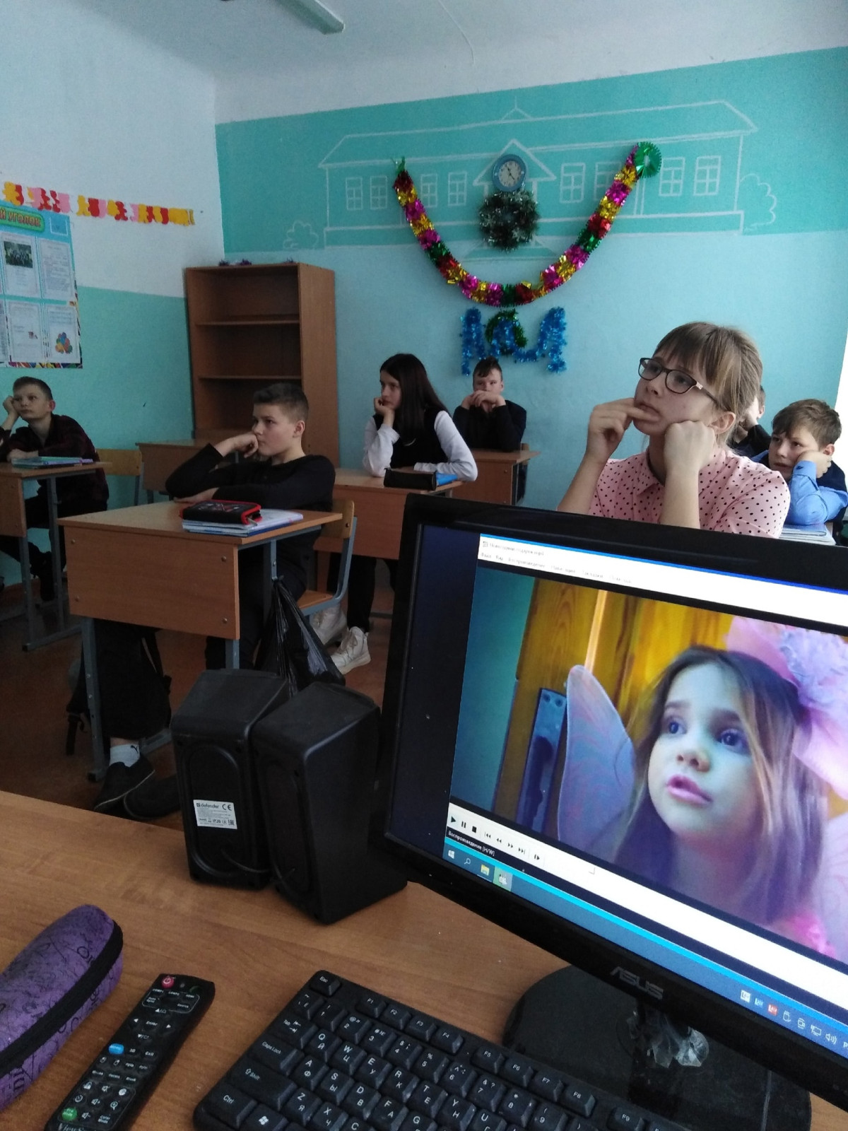 Постер к социальной практике: Новогодний сюрприз