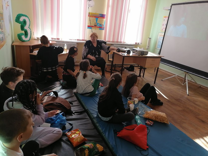 Постер к социальной практике: Учимся быть отзывчивыми