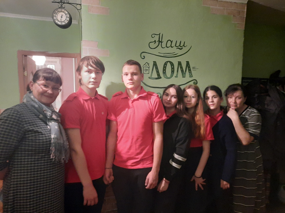 Постер к социальной практике: Мам чужих не бывает