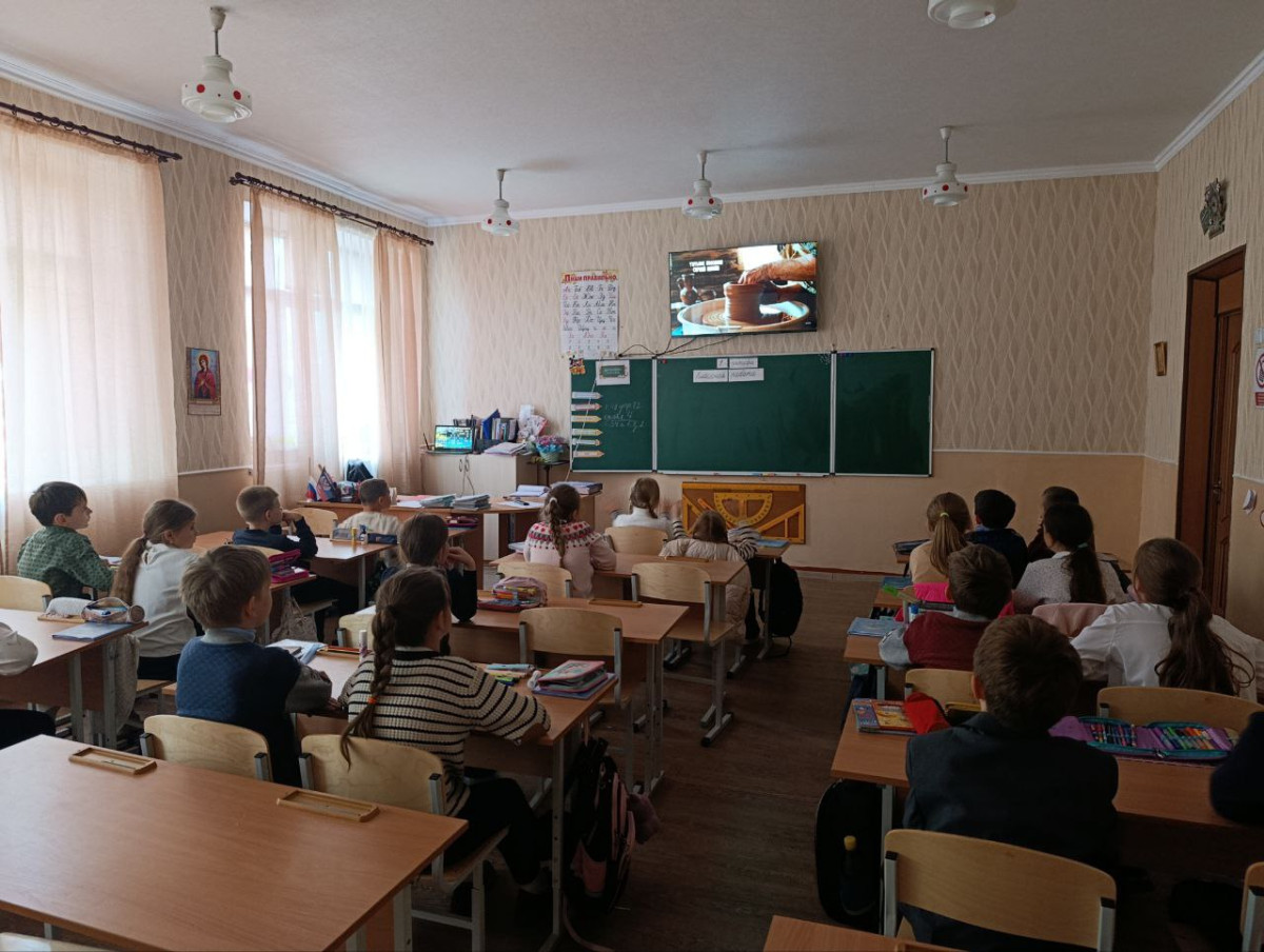 Постер к социальной практике: Возраст всегда в почёте