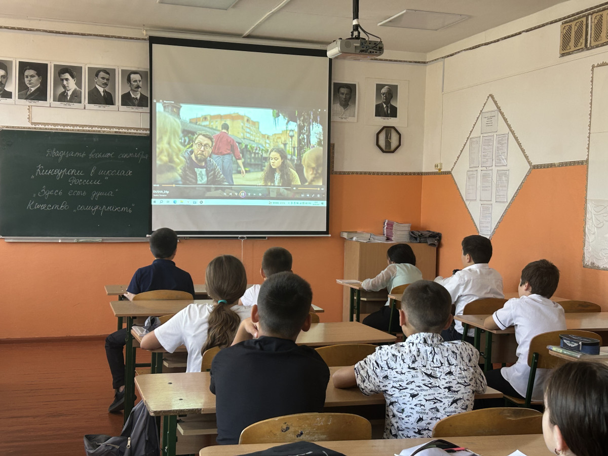 Постер к социальной практике: Сообща принятое решение — самое мудрое!