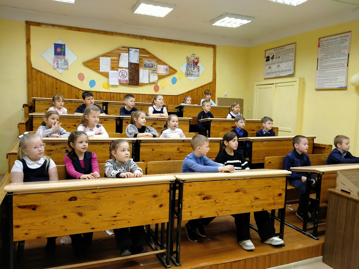 Постер к социальной практике: Друг познаётся в беде.