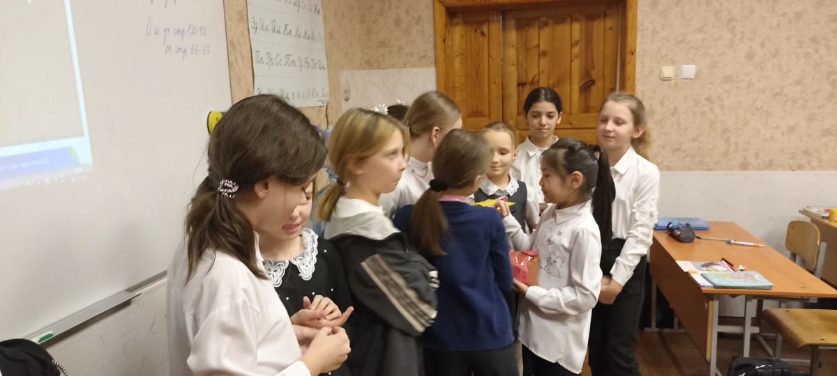 Постер к социальной практике: Дружба крепкая не сломается
