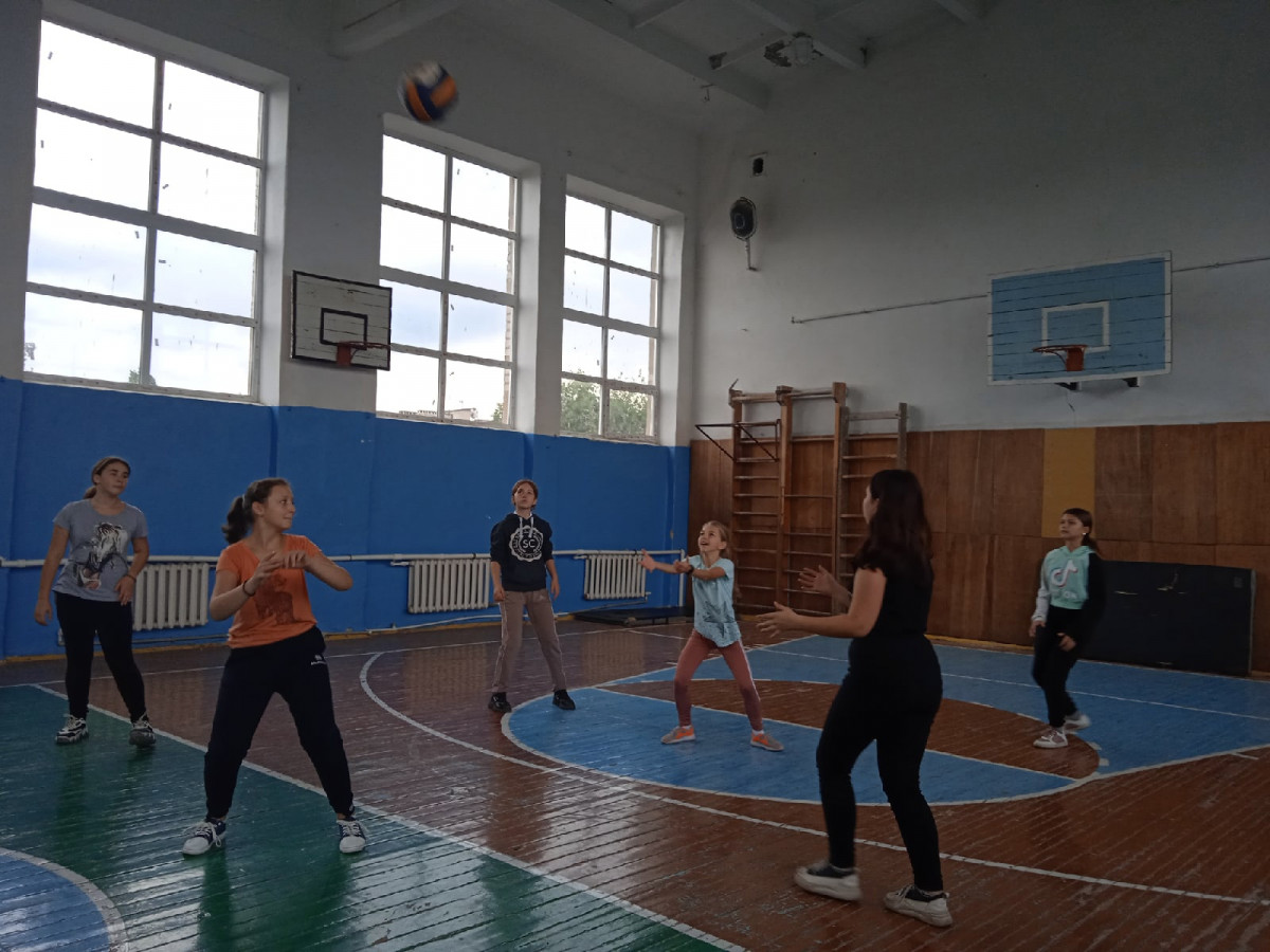 Постер к социальной практике: МОУ "Школа №5 города Докучаевска"