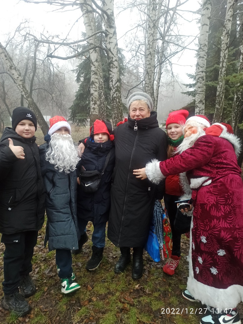 Постер к социальной практике: Чуткость и   волшебство  Нового года